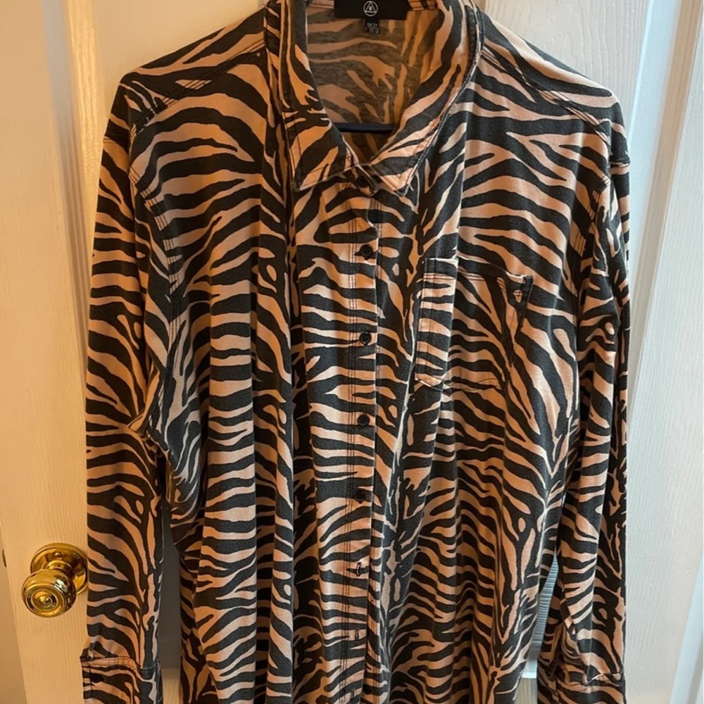 Missguided zebra shirt dress